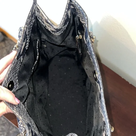 Kate Spade South Kensington Denee Tote. This bag exudes luxury. - Picture 12 of 12